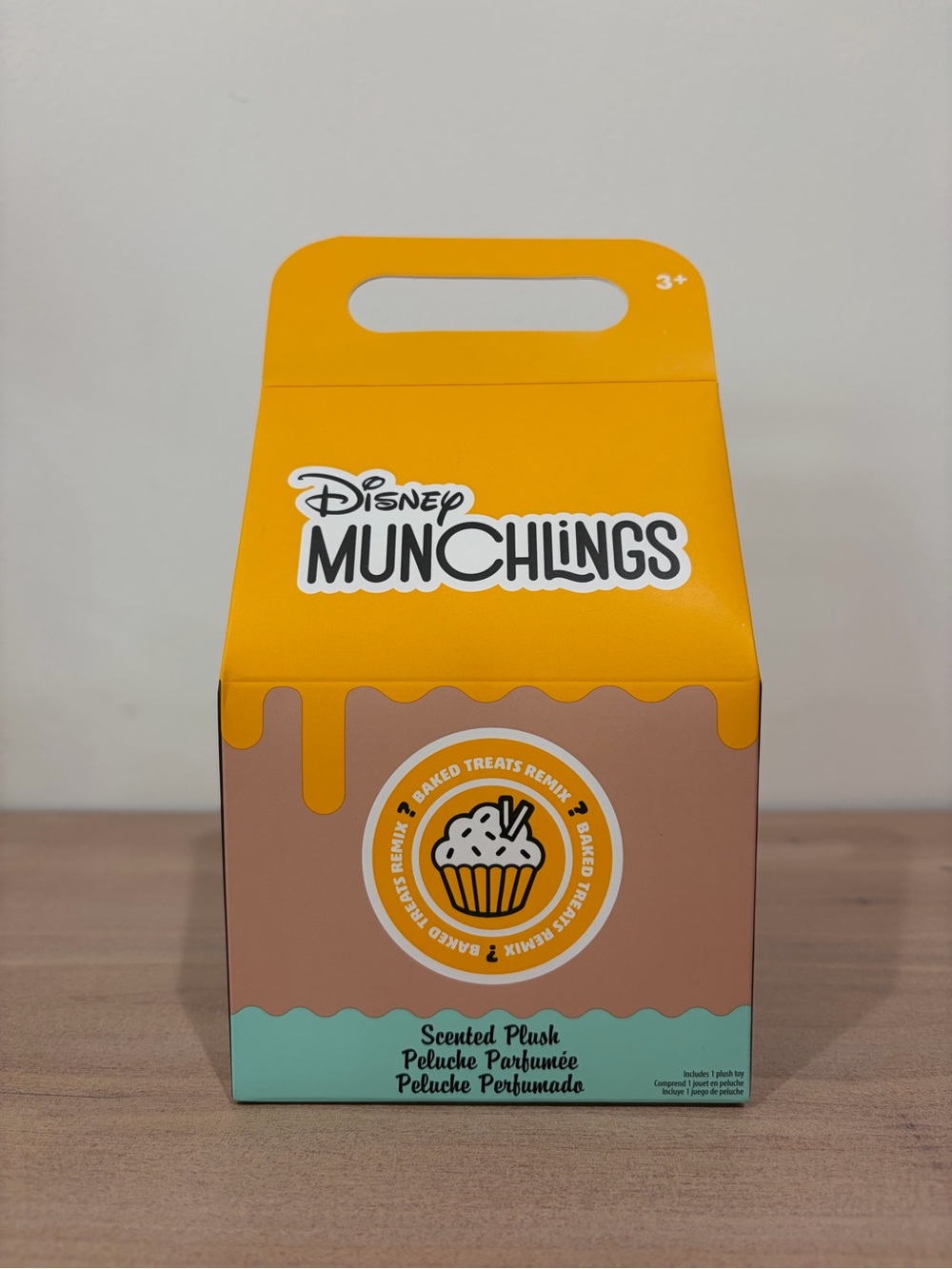 Disney Munchlings Mystery Plush ~Marie Strawberry Pound Cake ~Baked Treats Remix